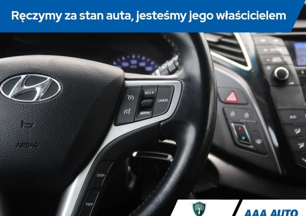Hyundai i40 cena 36000 przebieg: 202207, rok produkcji 2013 z Czerwionka-Leszczyny małe 211